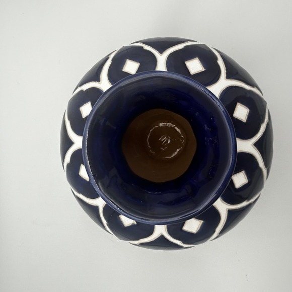 Handmade 10"H x 10"W Ceramic Vase Blue White Geometric Diamond Pattern Signed - Picture 3 of 9